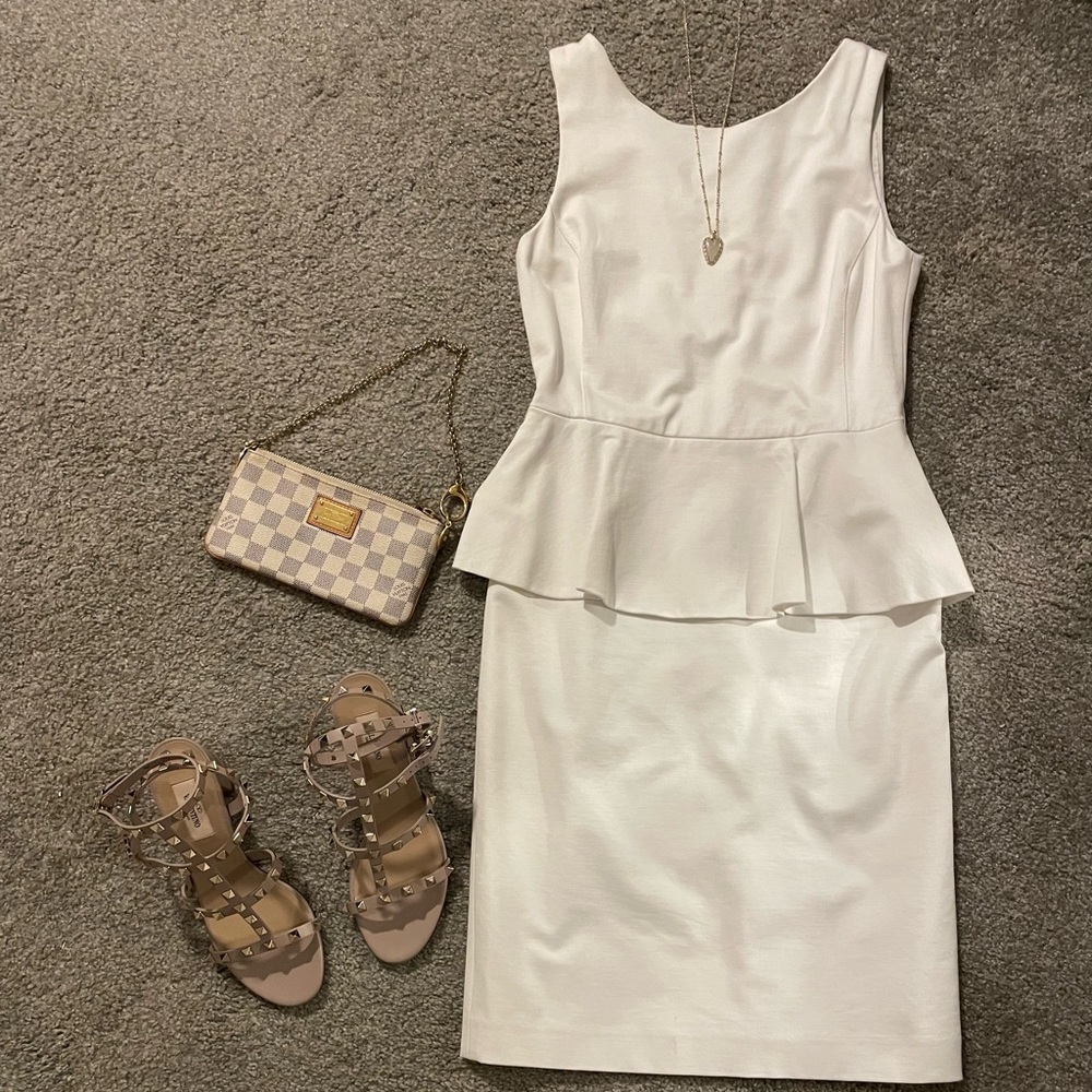 Banana Republic White Peplum Dress. Size 4